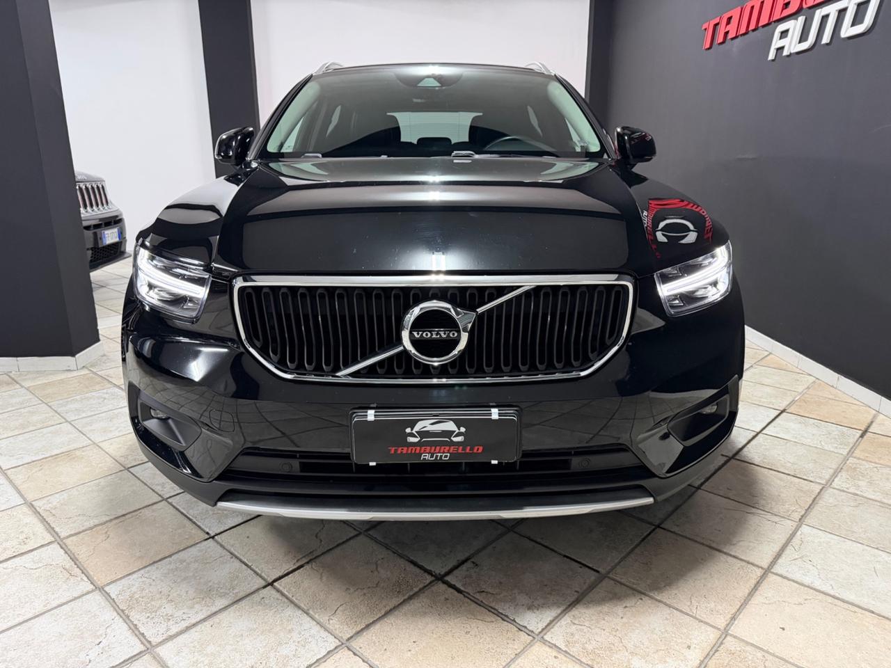 VOLVO XC40 2.0 D3 (150) Momentum 2019