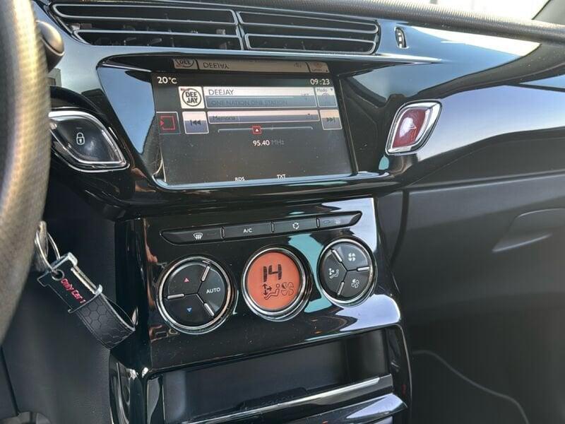 Citroën C3 C3 1.2 puretech Monna Lisa (exclusive) 82cv my16