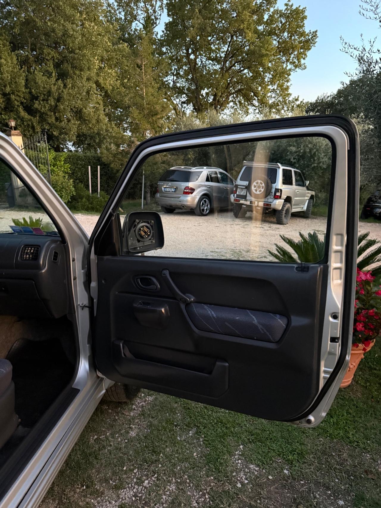 Suzuki Jimny 1.3i 16V cat 4WD JLX Mode