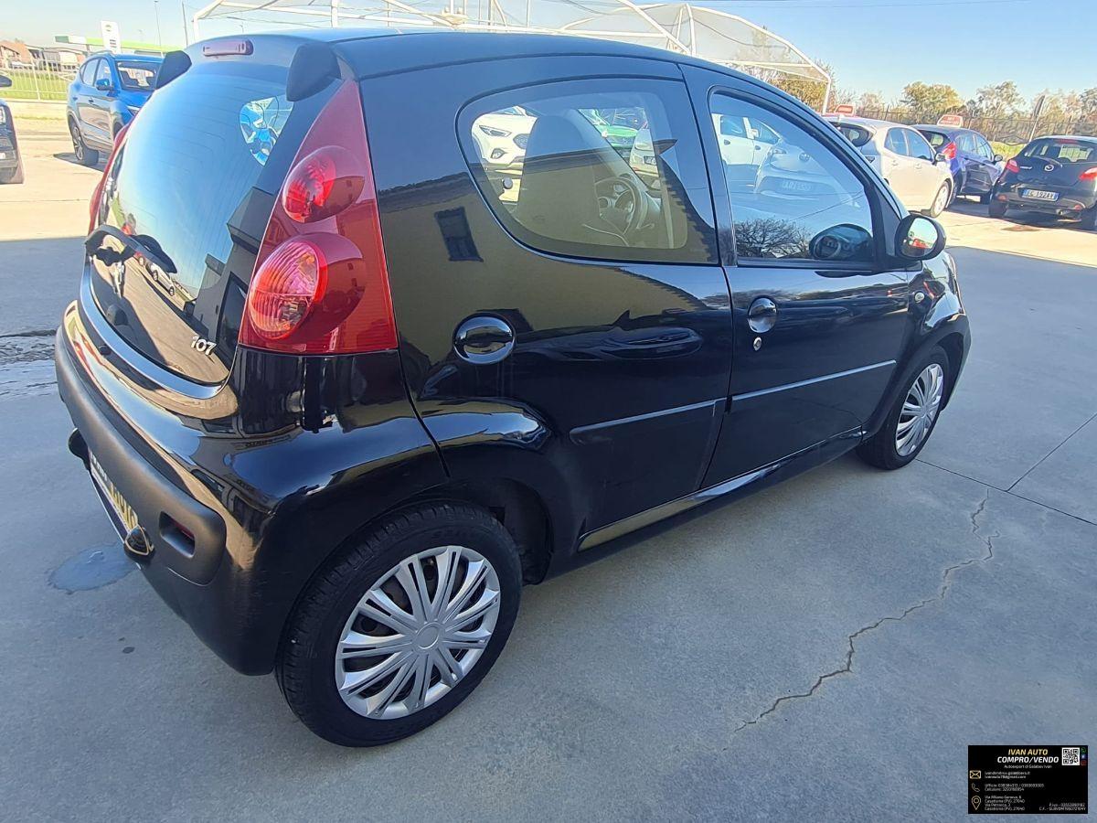 PEUGEOT 107 Benzina-67.000 Km-Automatica