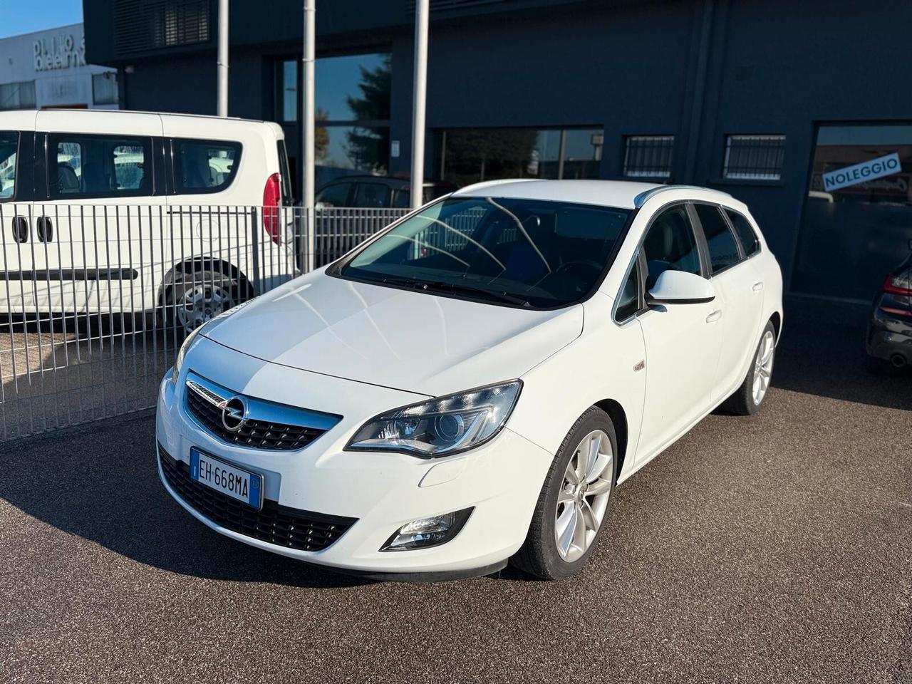 Opel Astra 1.7 CDTI 110CV 5 porte Cosmo