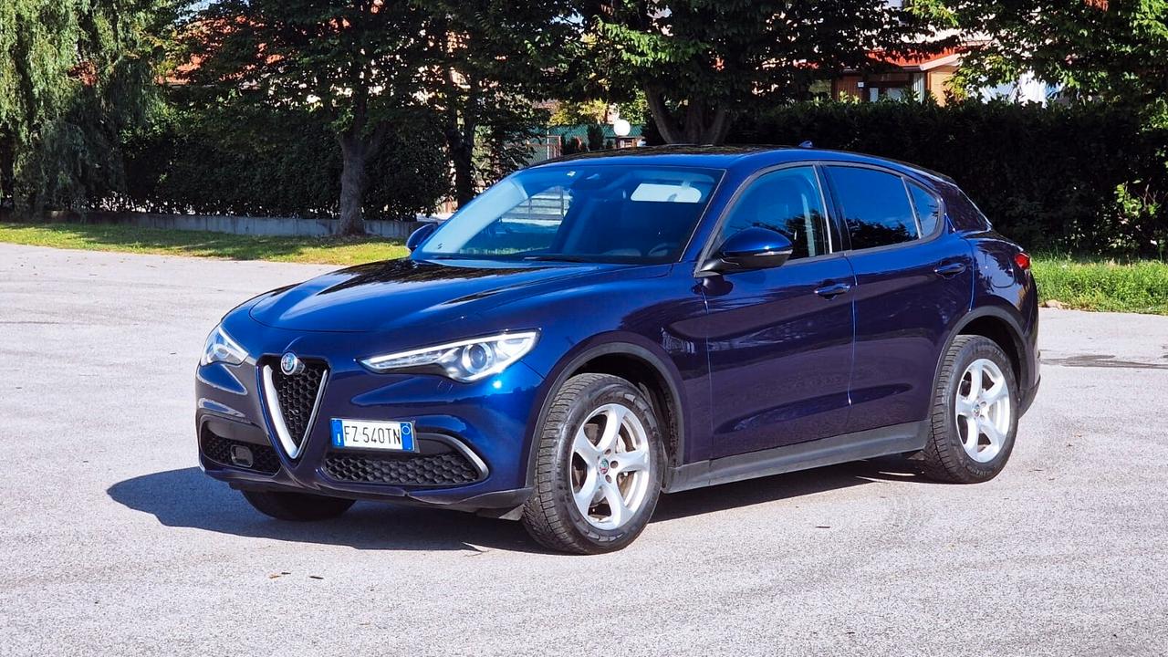 Alfa Romeo STELVIO 2.2 190CV 4x4 Gancio Traino