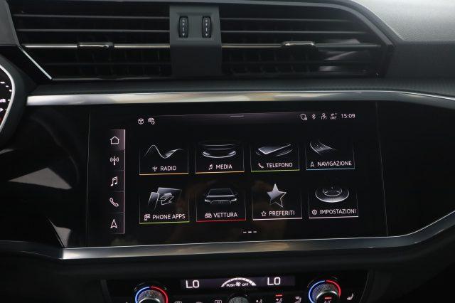 AUDI Q3 Q3 40 TDI quattro S tronic Identity Black