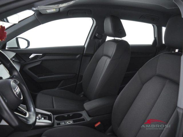 AUDI A3 30 TDI S tronic Business Advanced