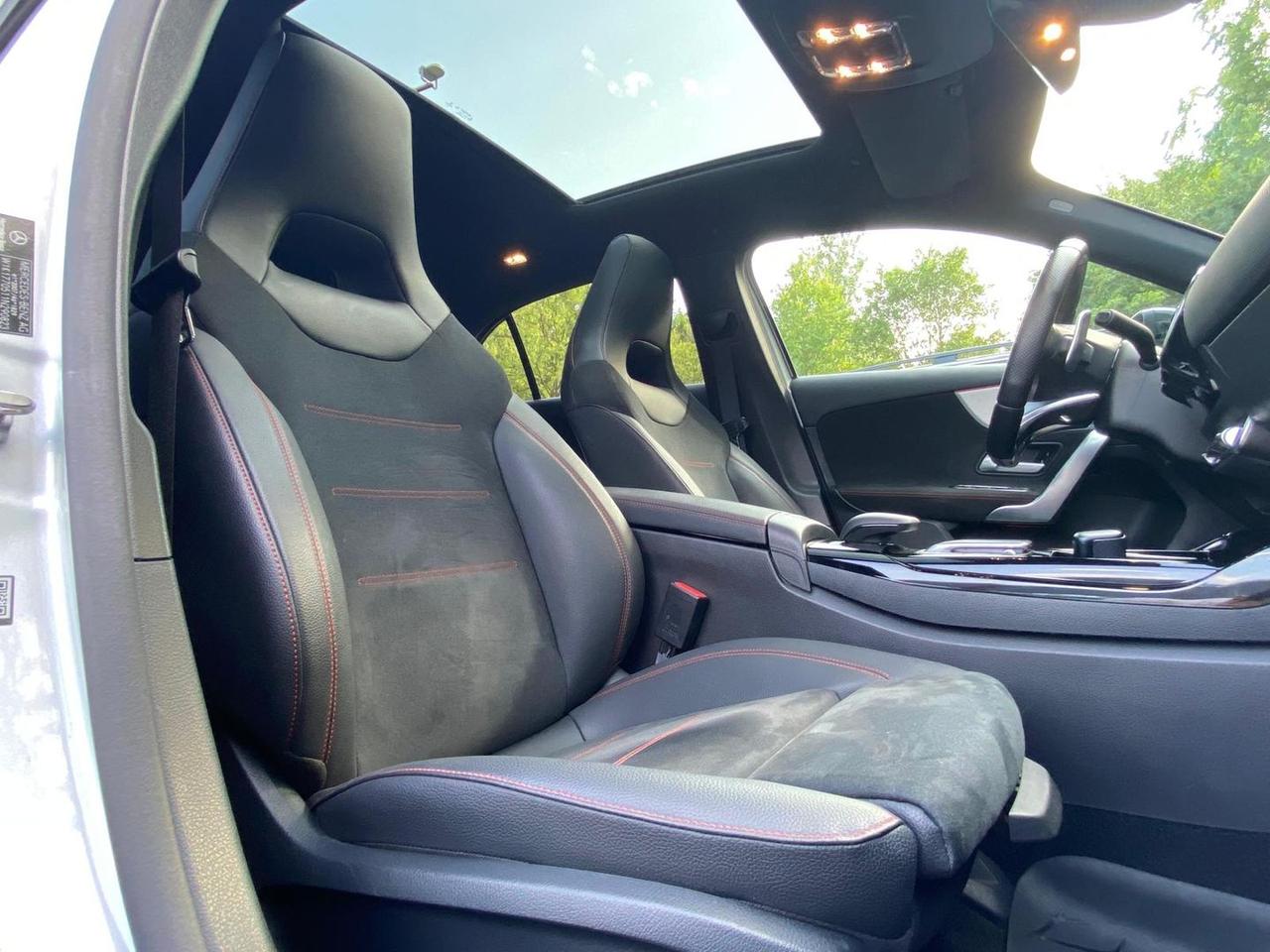 Mercedes-Benz A 35 AMG Premium Plus #6133