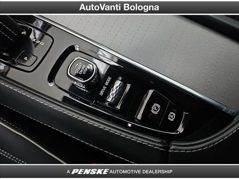 Volvo XC90 XC90 B5 (d) AWD Geartronic R-design