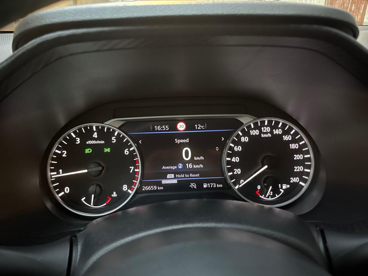 Nissan Juke N-Connecta 1.0 DIG-T 114 #7940