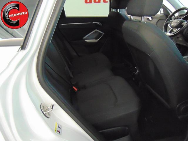 AUDI Q3 35 TDI quattro S tronic S line edition