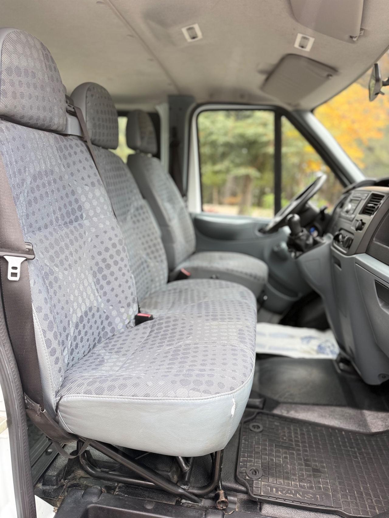 Ford transit 9 posti