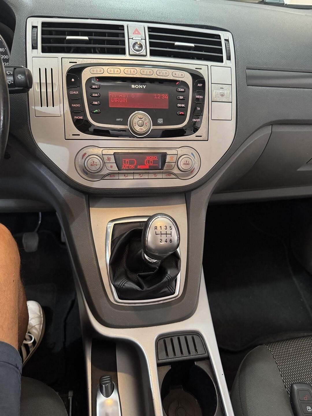 FORD KUGA 2.0 TDCi Titanium