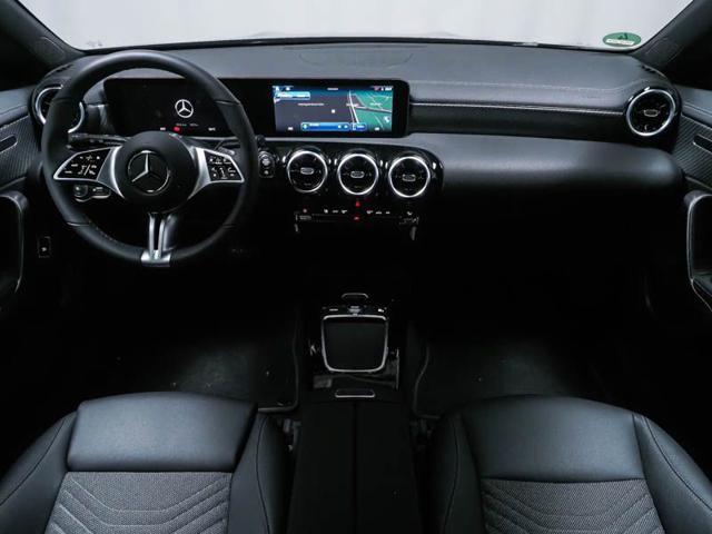 MERCEDES-BENZ CLA 180 Automatic Shooting Brake Progressive Advanced