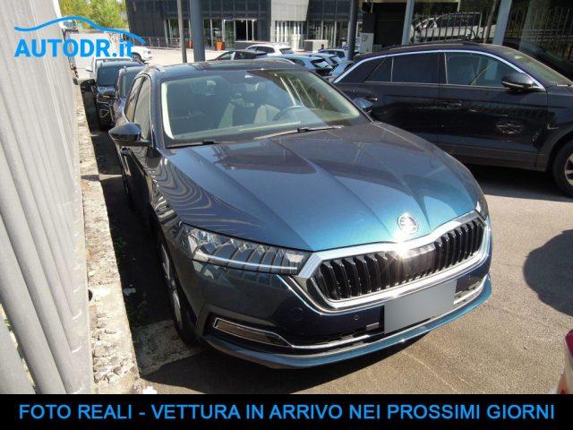 SKODA Octavia Wagon 1.5 G-TEC DSG Style Tetto, Massaggio, Retroc