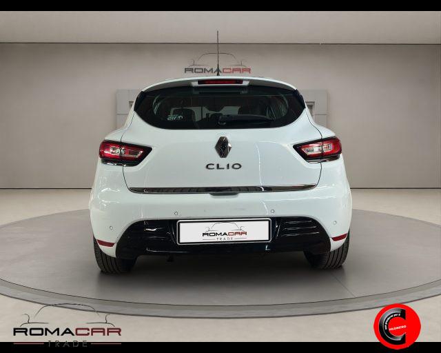 RENAULT Clio TCe 12V 75 CV 5 porte Moschino Life