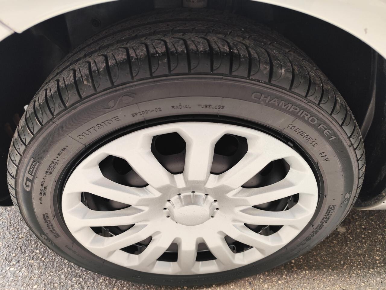 Ford Fiesta 1.4 BENZ/GPL 97CV PERFETTA