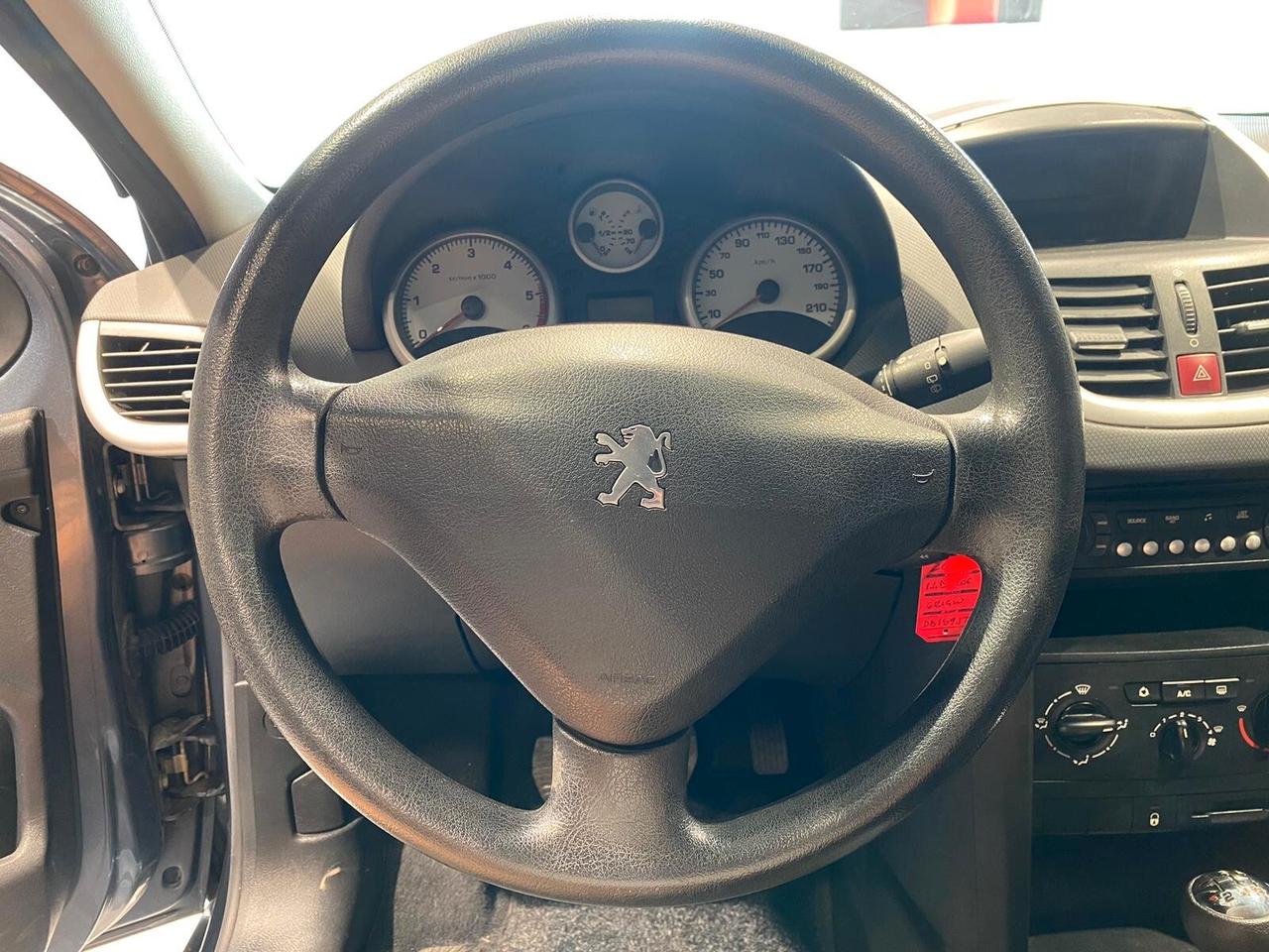 Peugeot 207 1.4 Diesel - 2006