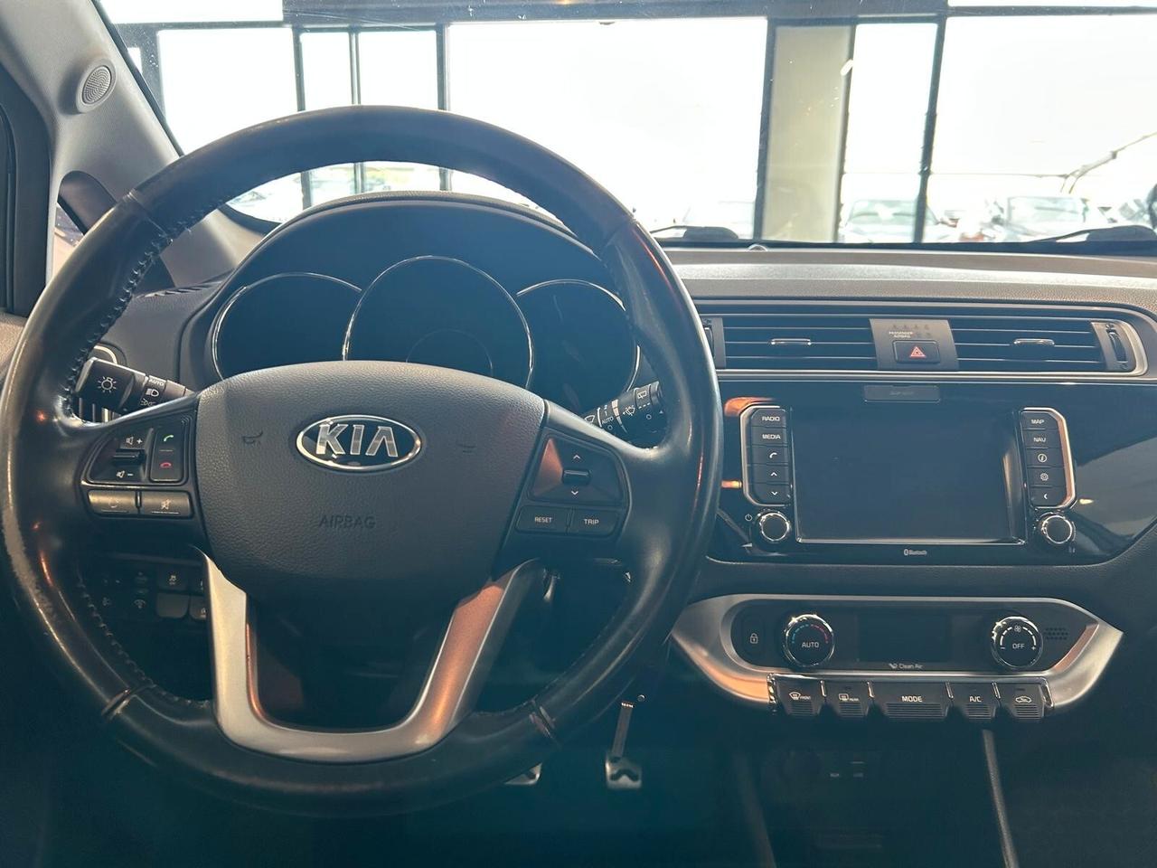 Kia Rio HIGH TECH 1.4 CRDi 5p.