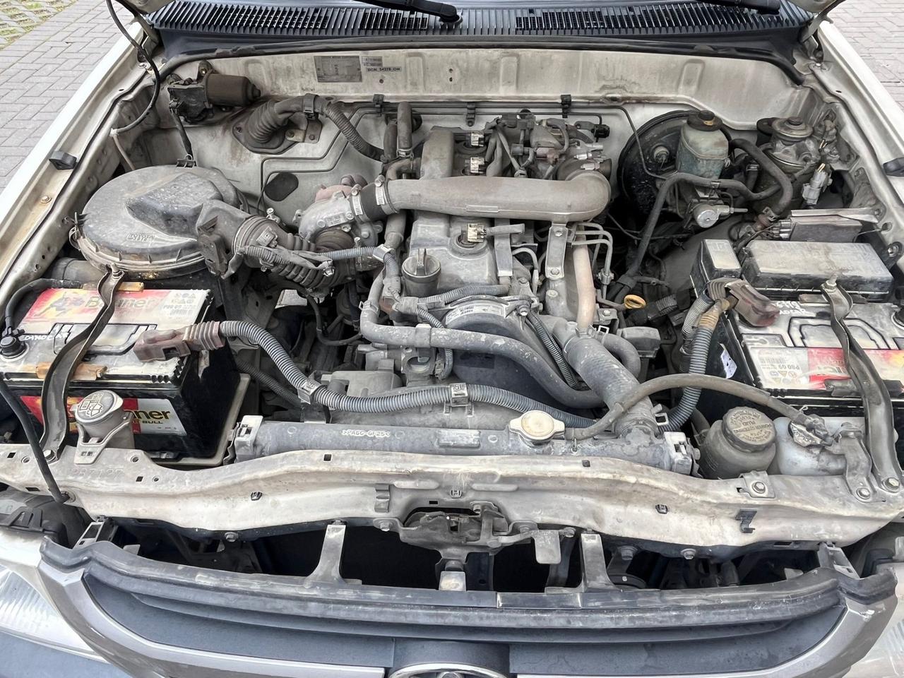 Toyota Hilux 2.4 2WD