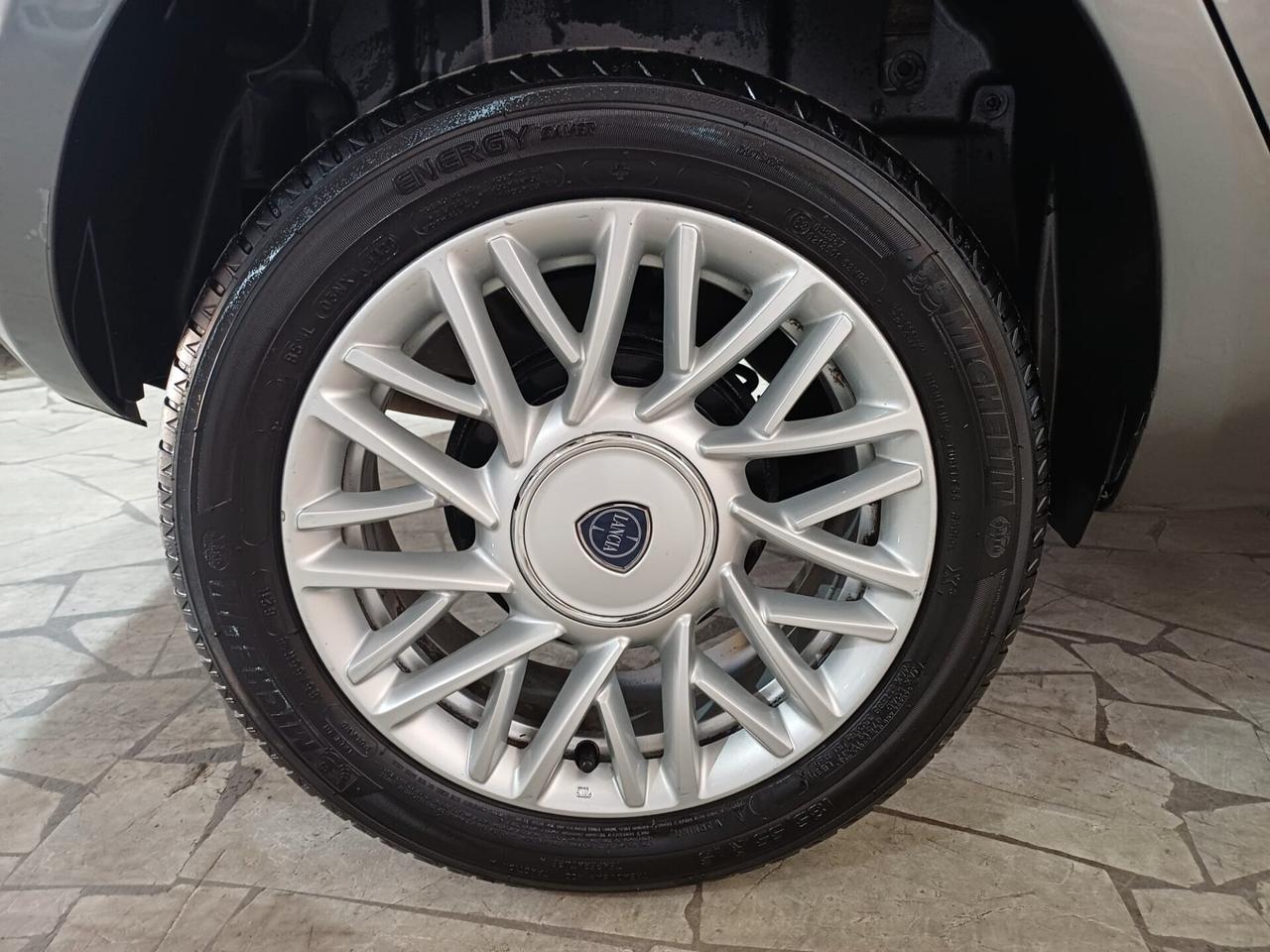 Lancia Ypsilon Benzina 0.9 twinair Metano - 2014