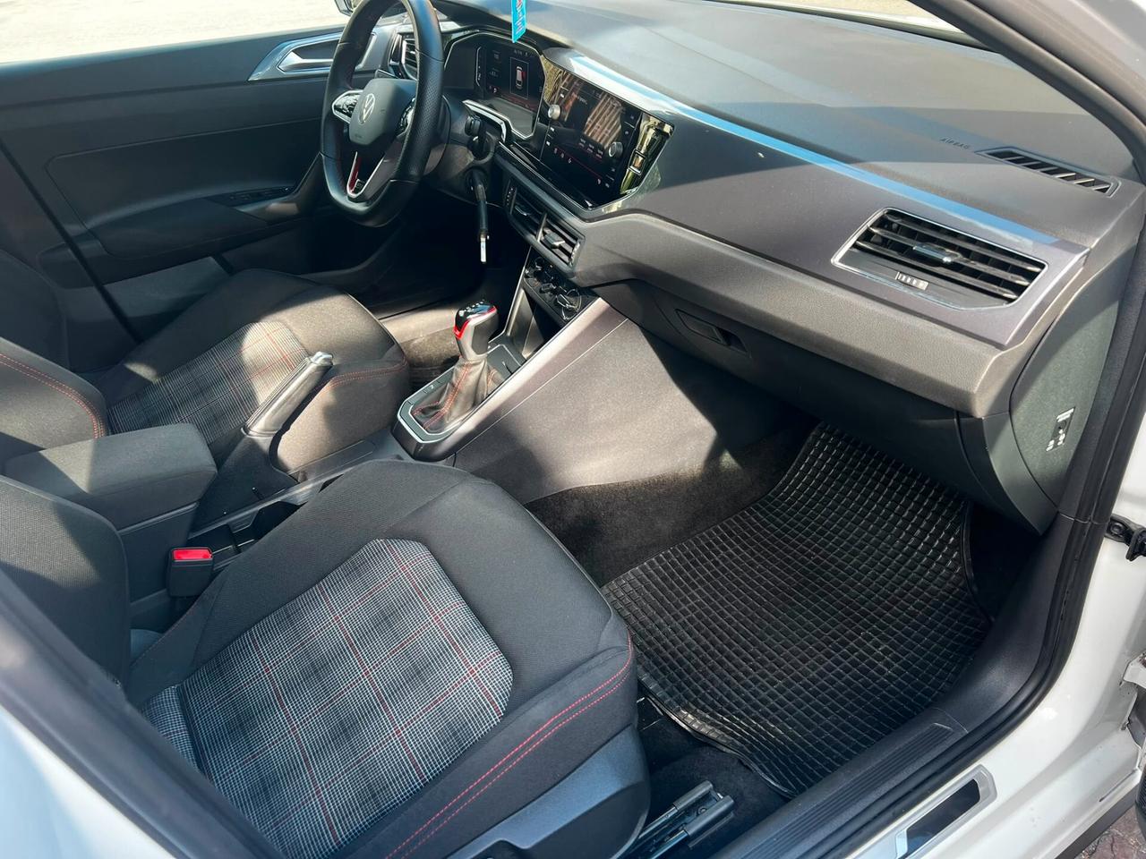 Volkswagen Polo 2.0 TSI DSG GTI