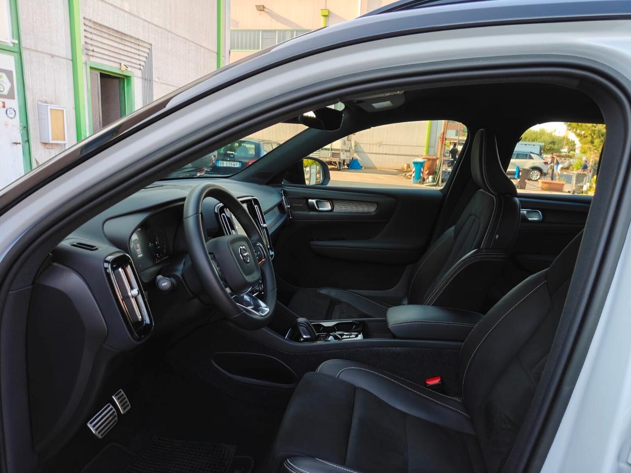 Volvo XC40 T5 Recharge Plug-in Hybrid automatico Plus Dark