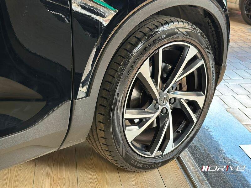 Volvo XC40 XC40 B4 AWD Geartronic R-design