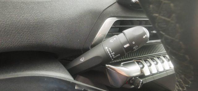 PEUGEOT 5008 BlueHDi 130 S&S Allure