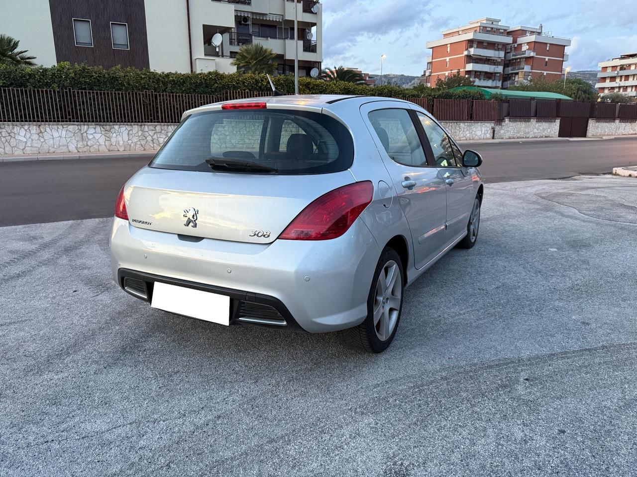 Peugeot 308 1.6 HDi 110CV 5p. Féline (5 Marce)