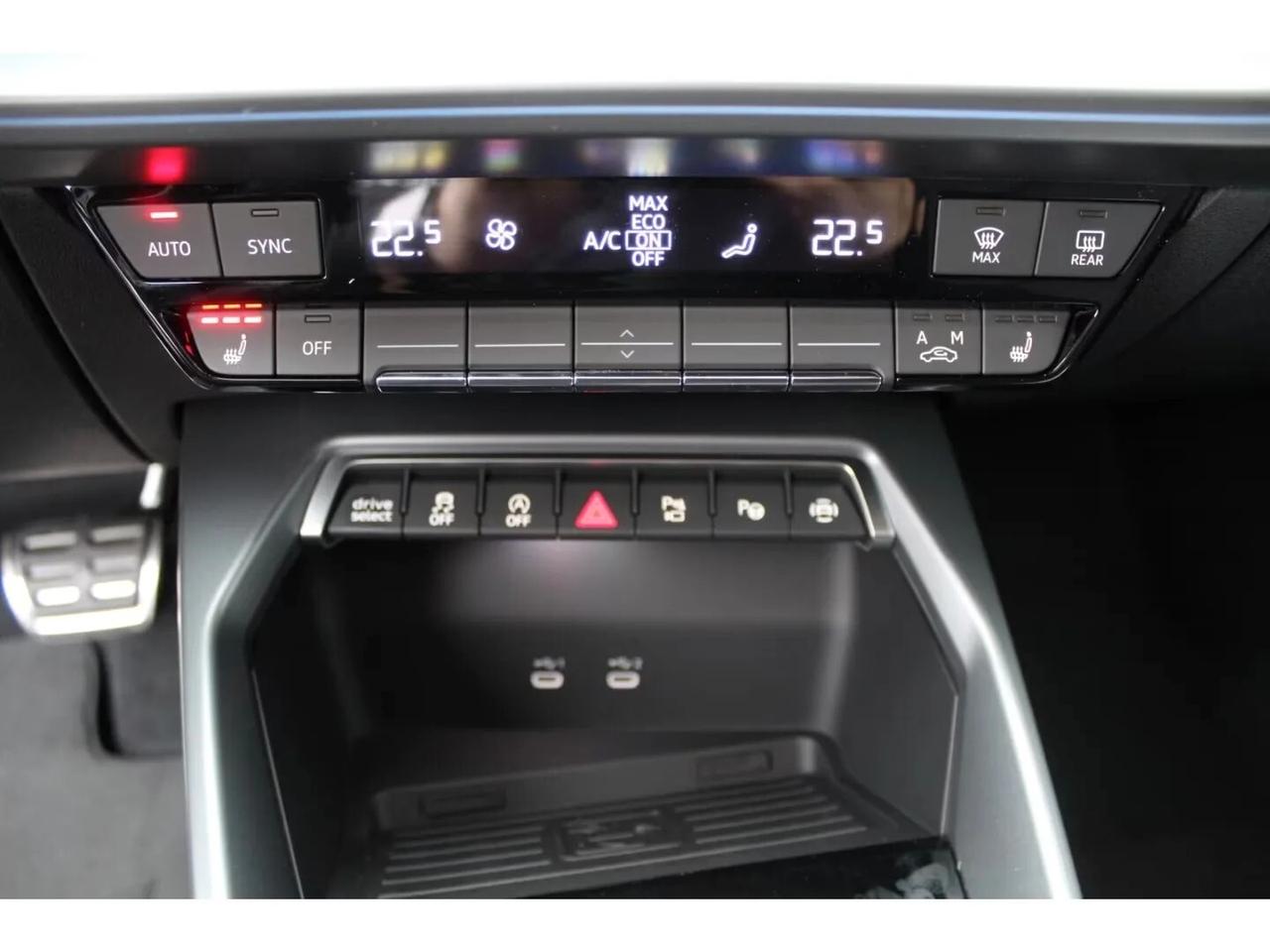Audi RS3 Sportback 2.5TFSI/TETTO/HEAD-UP DISPLAY/SONOS/PELLE TOTALE/RETROCAMERA