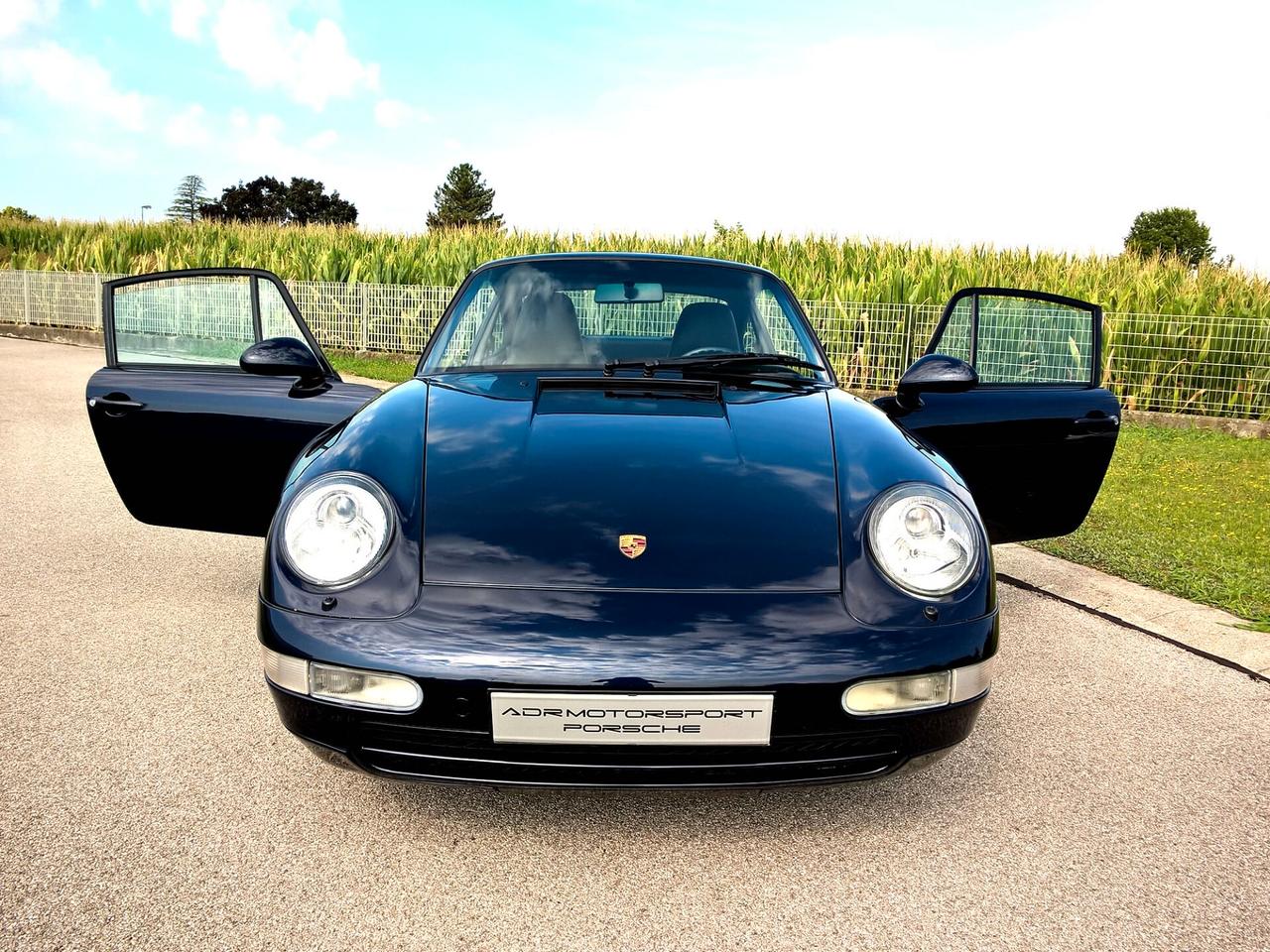 Porsche 911 993 Carrera 4 Coupé