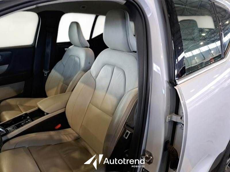 Volvo XC40 Recharge T4 129+14 CV Recharge Plug-In Hybrid Inscription