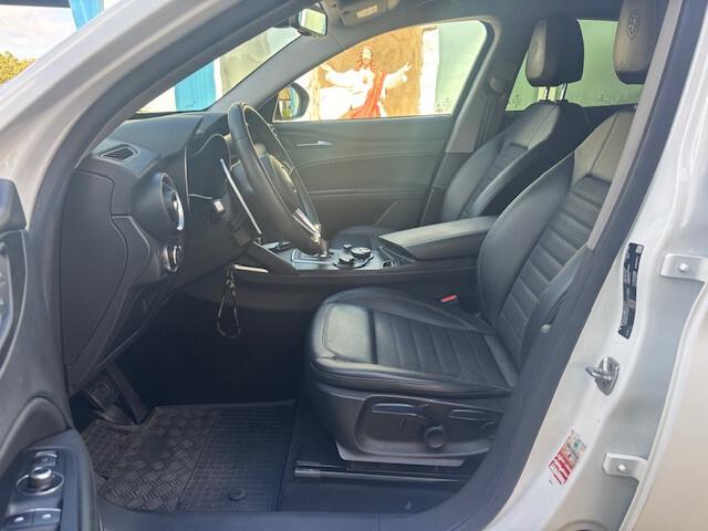 Alfa Romeo Stelvio 2.2 Turbodiesel 180 CV AT8 Q4 Executive