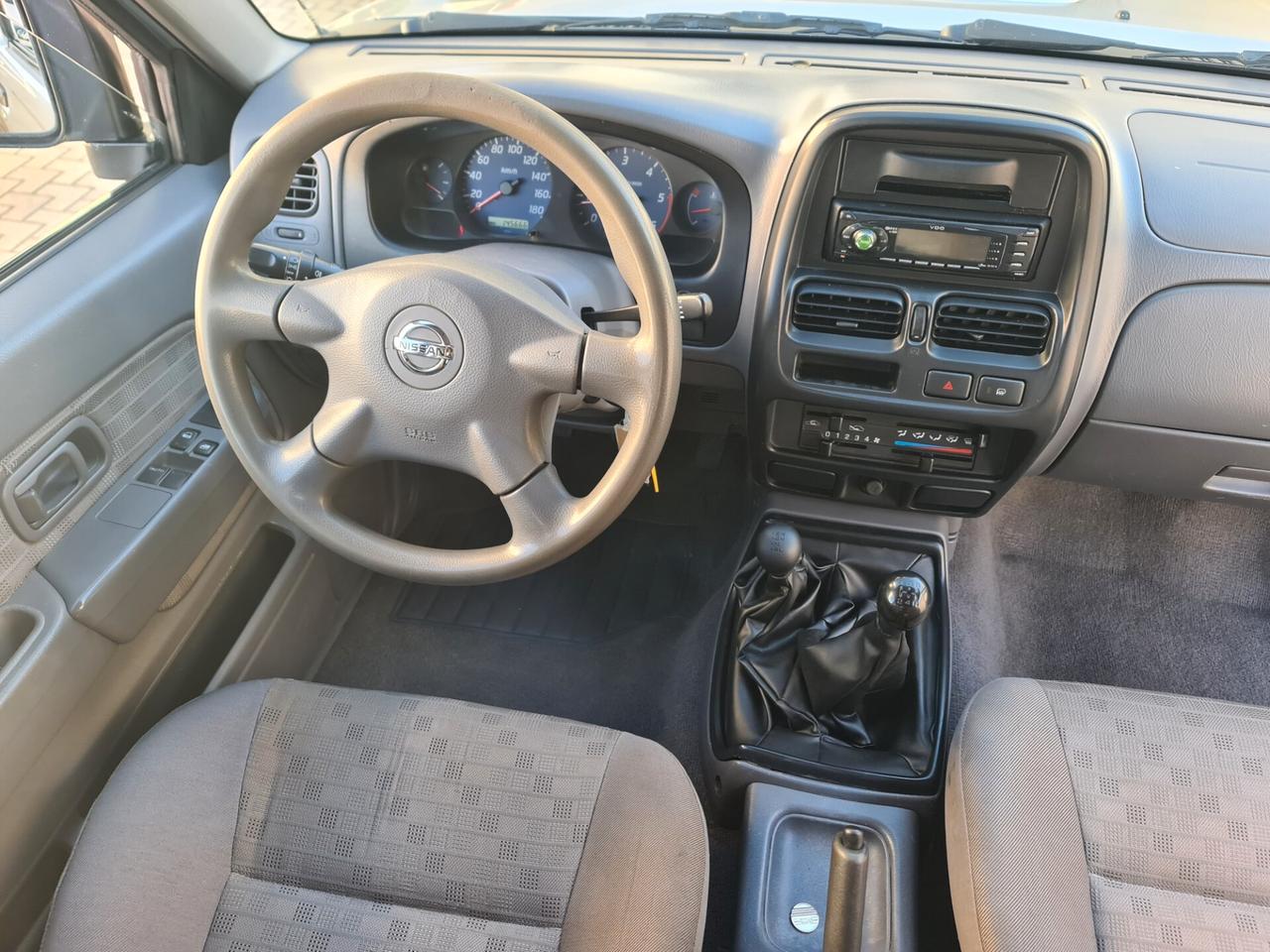 Nissan Navara 4x4 2.5 TD King Cab