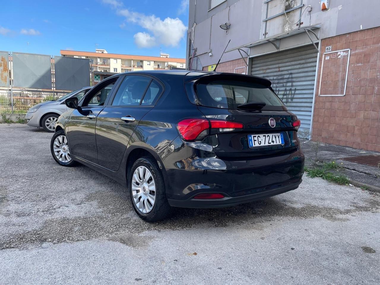 Fiat Tipo 1.3 Mjt 4 porte Lounge IN PERFETTE CONDIZIONI