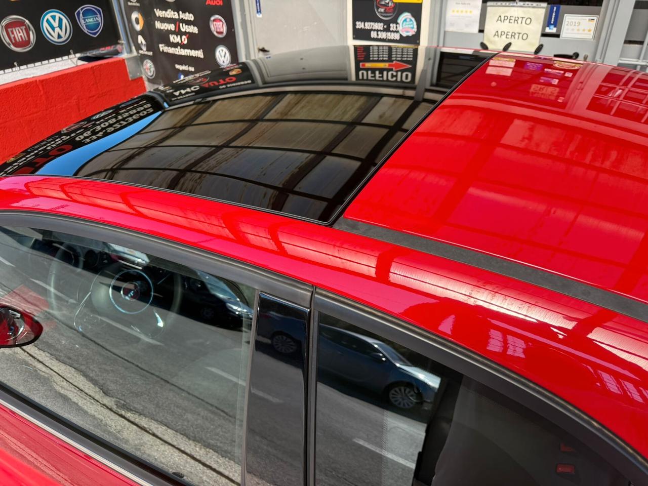 Fiat 500 1.0 Hybrid Red