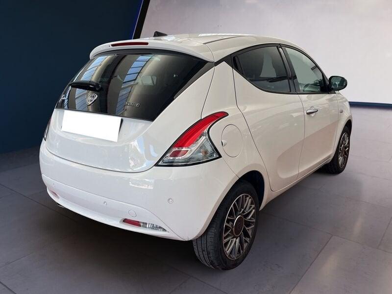 Lancia Ypsilon NUOVA My21 1.0 70cv Hybrid Gold