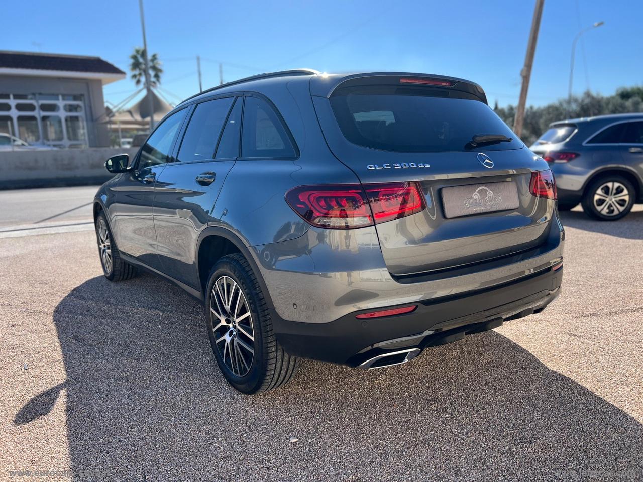 MERCEDES-BENZ GLC 300 de 4Matic Plug-in hybrid Sport