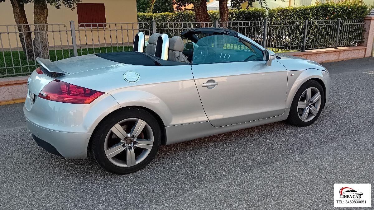 AUDI - TT Cabrio - 2.0 TFSI