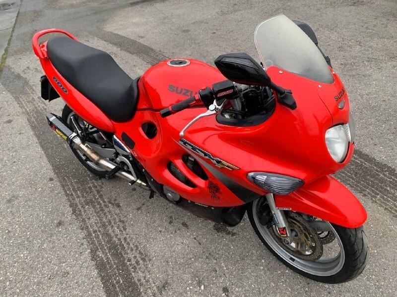 Suzuki GSX 600 F