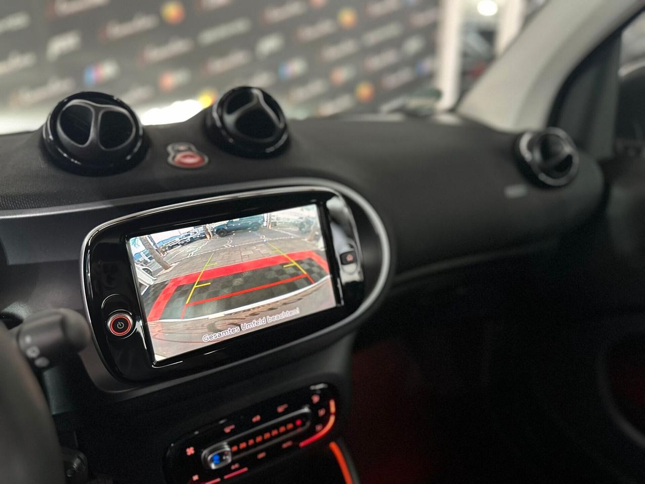 Smart ForTwo EQ Pulse *XENON*APPLECARPLAY*TETTOPANO