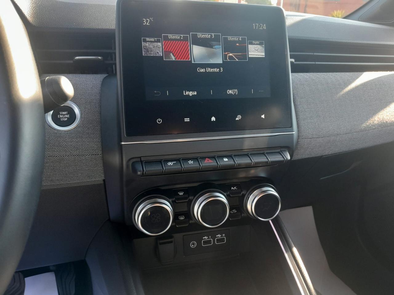 RENAULT CLIO TCE 90CV TECHNO 5P "AZIENDALE "