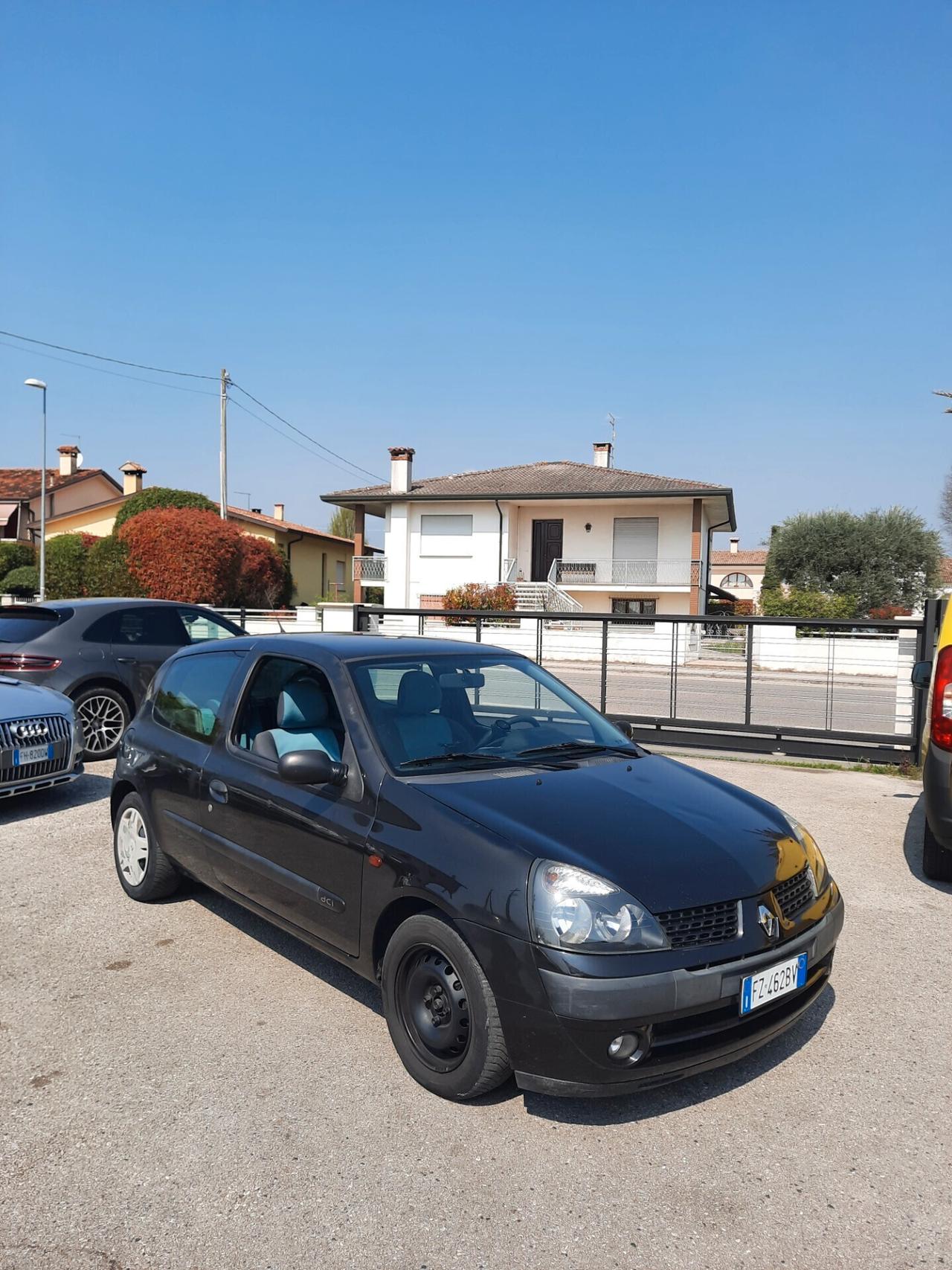 Renault Clio 1.5 dCi 65CV OK NEOPATENTATI