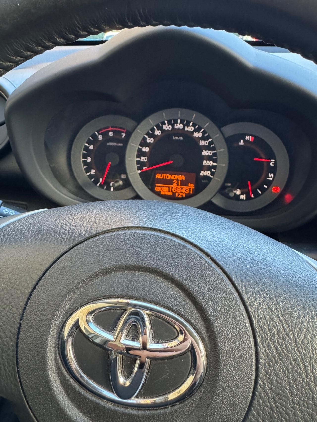 Toyota RAV 4 RAV4 2.2 D-4D 136 CV Sol