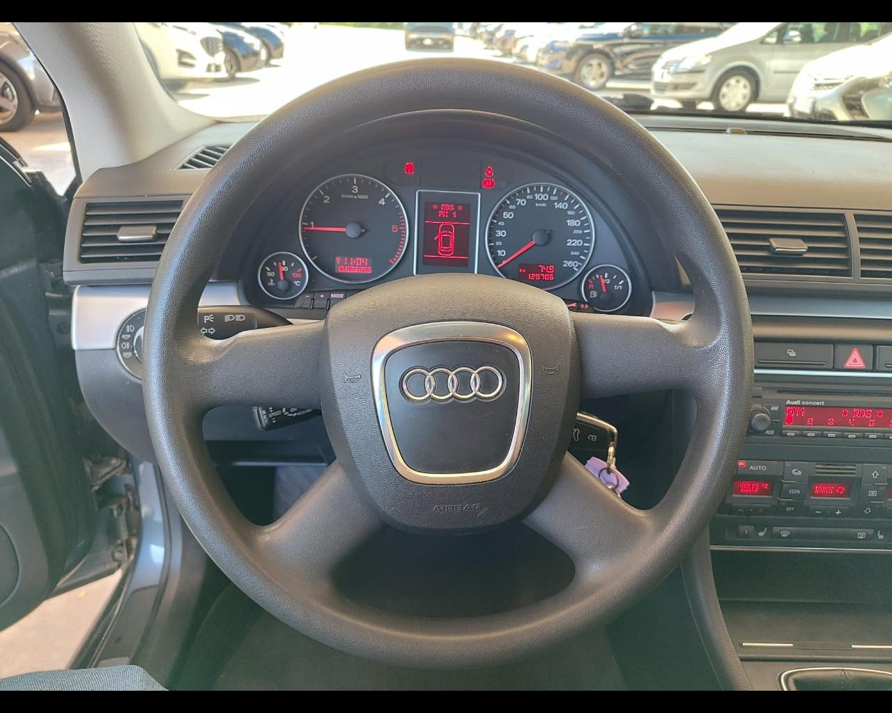 AUDI A4 3ª serie - A4 1.9 TDI