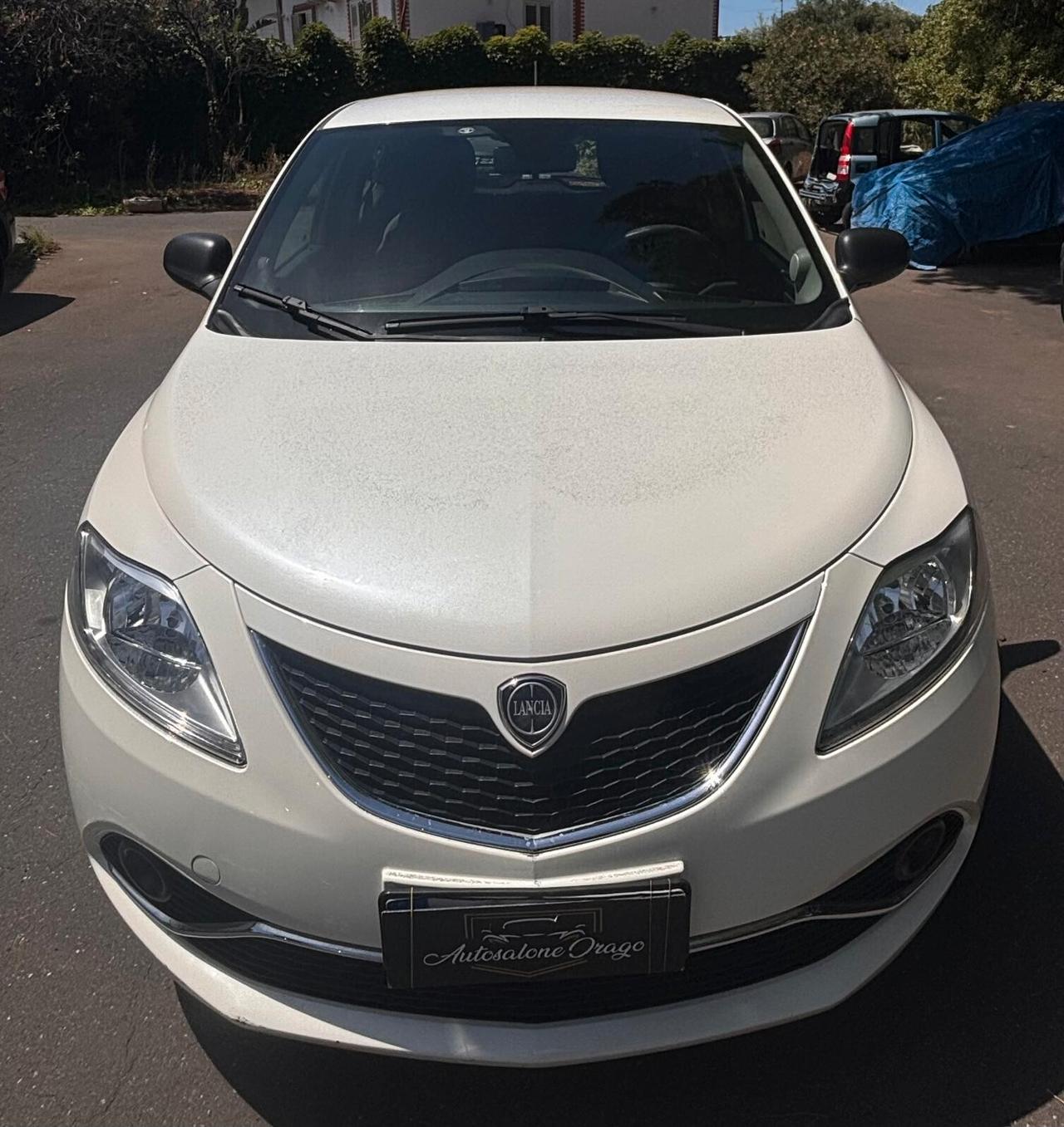 Lancia Ypsilon 1.2 69 CV 5 porte GPL Ecochic Silver