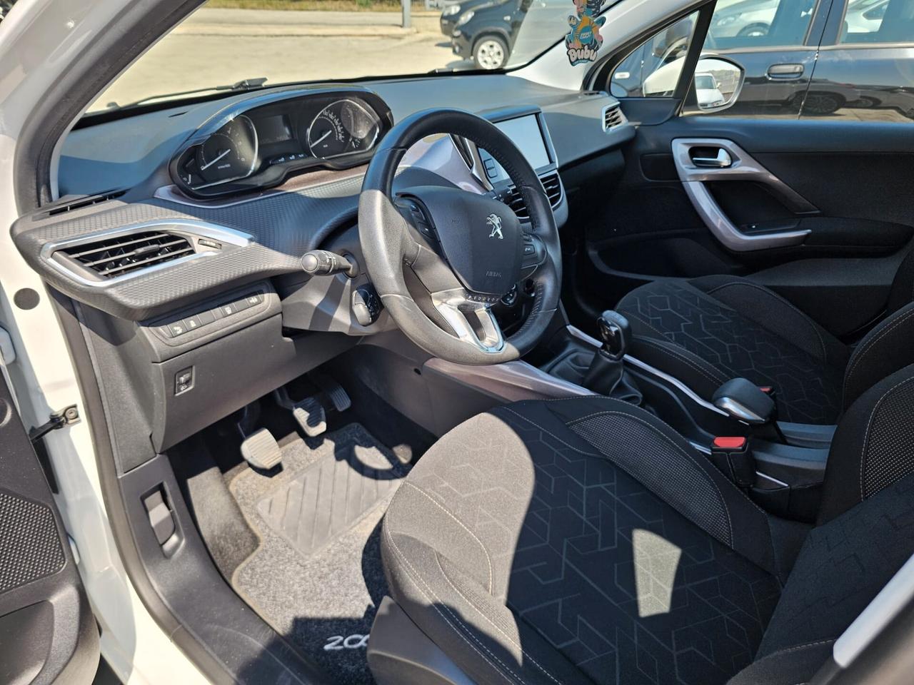 Peugeot 2008 1.4 HDi 68CV Active + GANCIO TRAINO