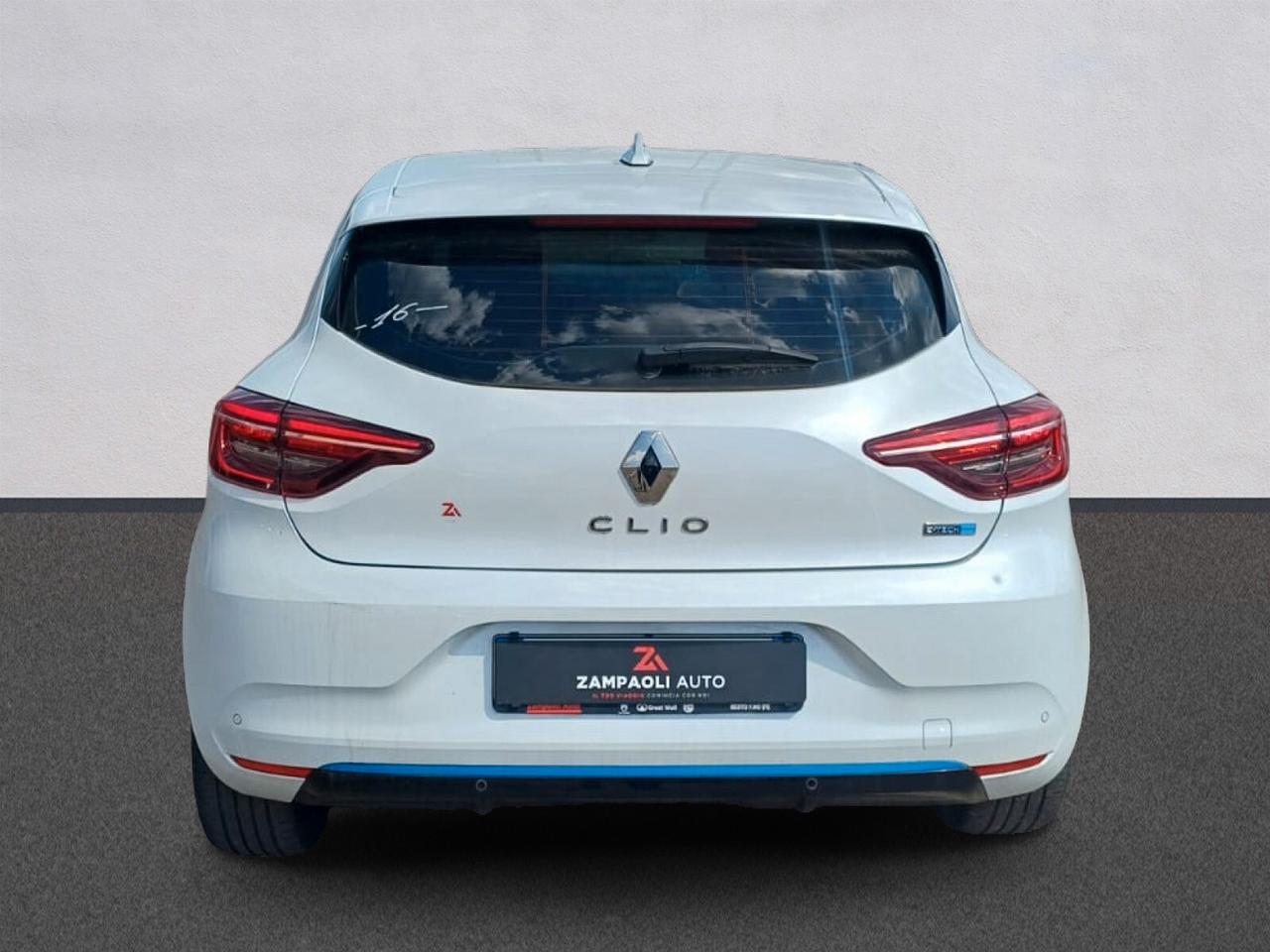 Renault Clio Full Hybrid E-Tech 140 CV | da €224 al mese