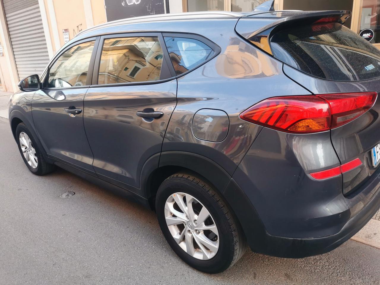 Hyundai Tucson 1.6 CRDi XTech 115 CV FULL