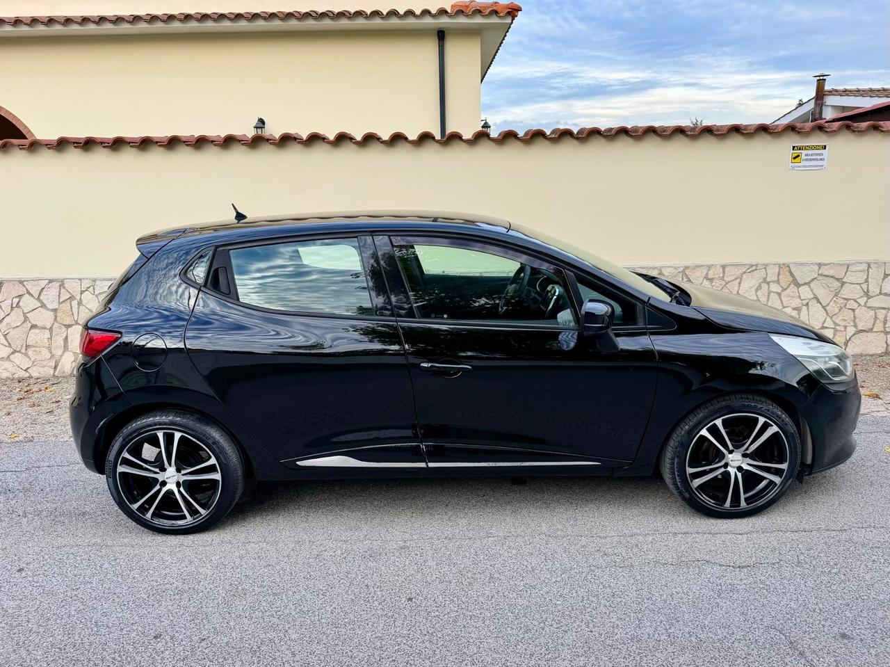 Renault Clio 1.5 dCi 8V 75CV Start&Stop 5 porte Duel