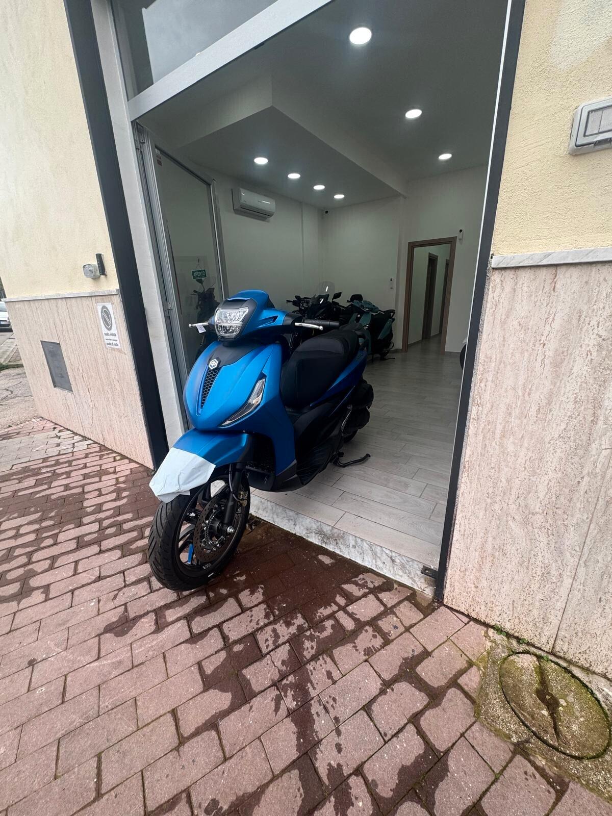 Piaggio Beverly Tourer 300 S