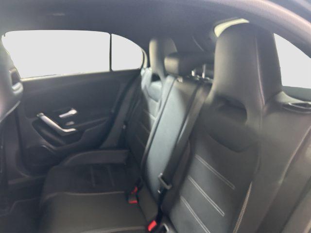 MERCEDES-BENZ A 180 A 180 d Automatic Premium